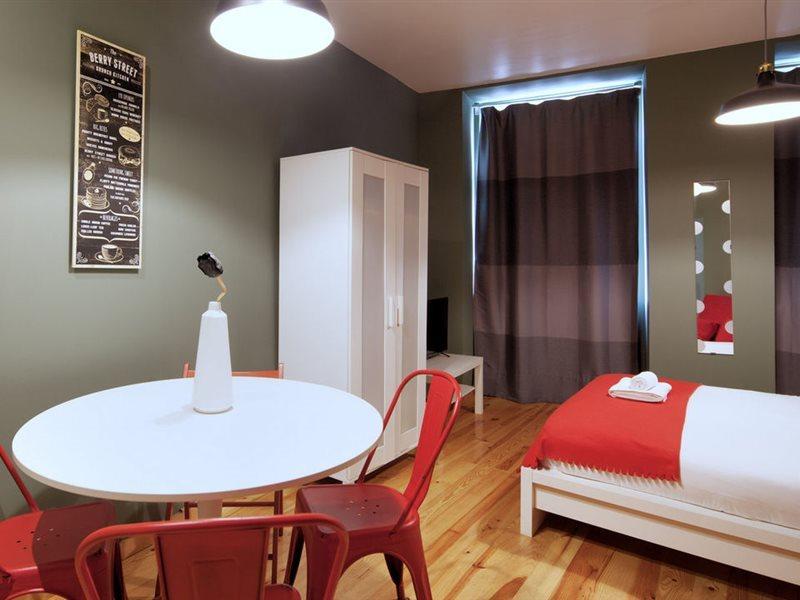 Aparthotel Oporto Entreparedes Exterior photo