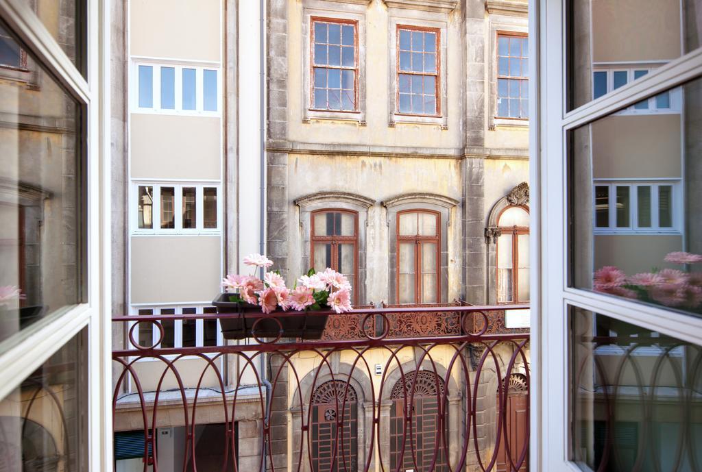 Aparthotel Oporto Entreparedes Exterior photo