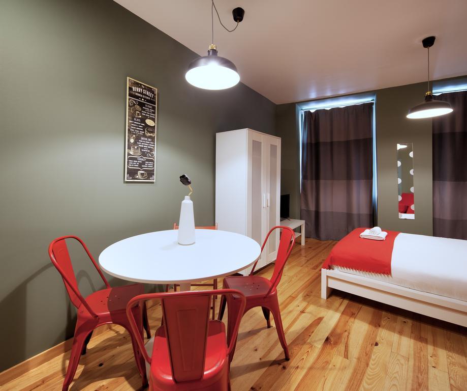 Aparthotel Oporto Entreparedes Exterior photo