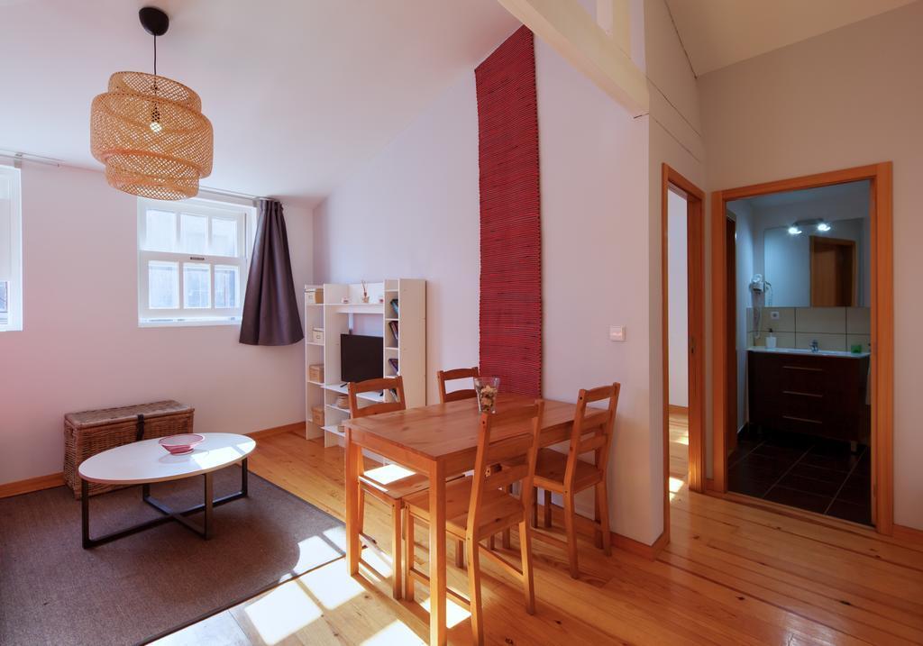 Aparthotel Oporto Entreparedes Exterior photo